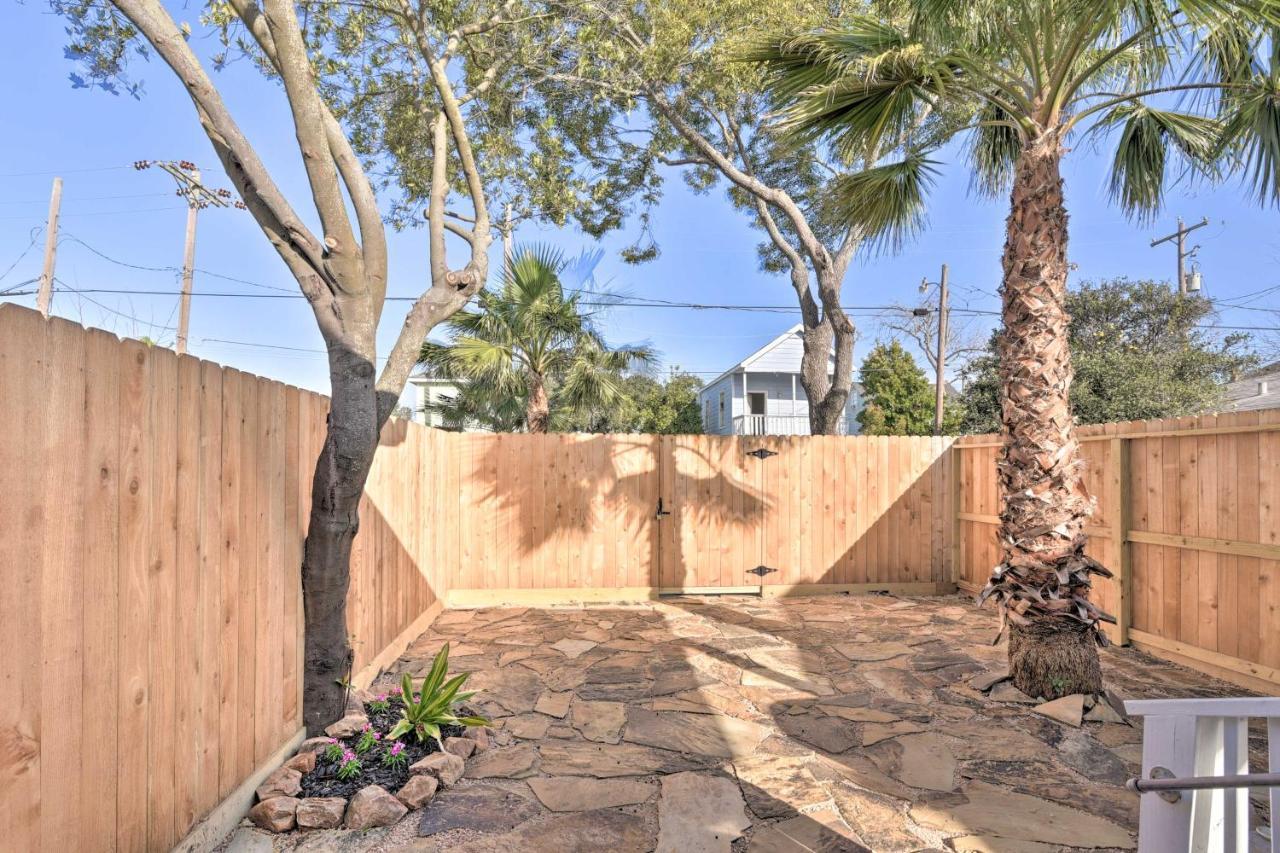 Bright Galveston Cottage Close To Beach And Strand المظهر الخارجي الصورة