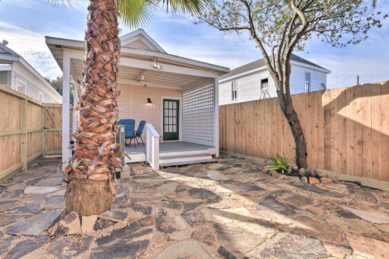 Bright Galveston Cottage Close To Beach And Strand المظهر الخارجي الصورة